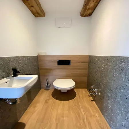 Appartement Large With Terrace